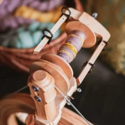 Kromski Sonata Encore Spinning Wheel - Clear Finish(Kromski Sonata Encore Spinning Wheel Clear Finish) -The Woolery Store KRO ENCOREc 00569